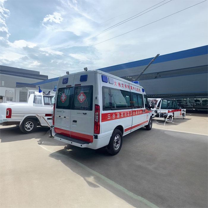 河南郑州郑东新区租私家救护车转院到河南省郑州同济医院 救护车出租长途转院多少钱