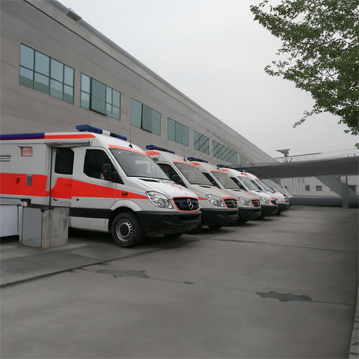河南登封市正规救护车转运到新乡市市辖区社会转运救护车-救护车出租