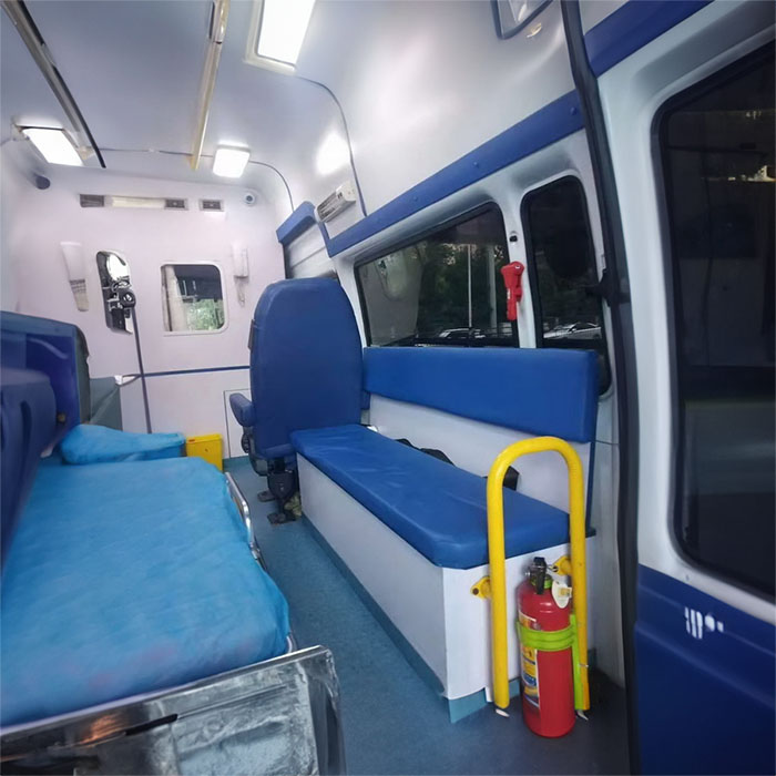 航空港预约私人救护车转运到郑州市骨科医院 救护车出租车多少钱一公里