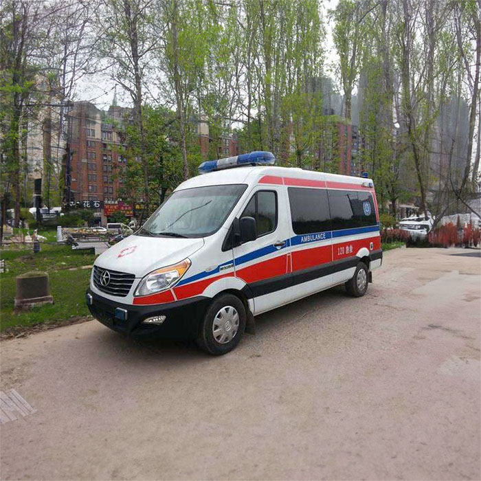 河南荥阳市私人救护车租赁到郑州市骨科医院 救护车出租长途多少钱