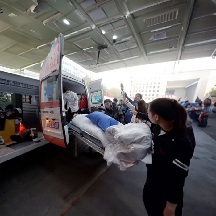 河南郑州周边救护车出租公司出租到安阳市滑县长途转运救护车出租-救护车出租