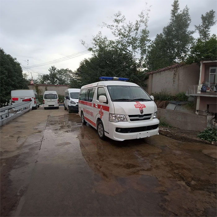 河南郑州二七区出租救护车出租到安阳市文峰区接送病人救护车电话