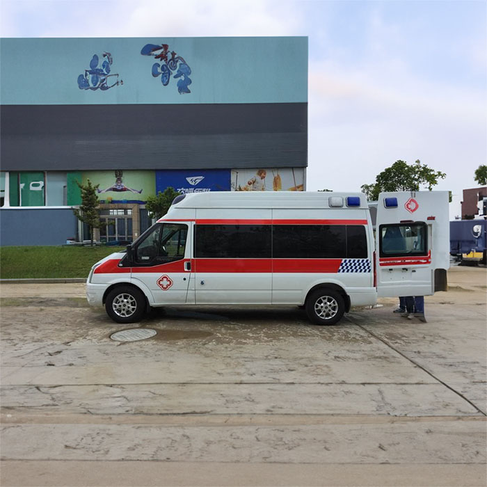 河南郑东新区预约私人救护车租赁到洛阳市第二中医院 出租救护车一般多少钱