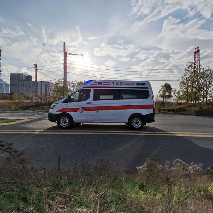 郑州市二七长途救护车转运到安阳市汤阴县救护车出租长途救护租赁