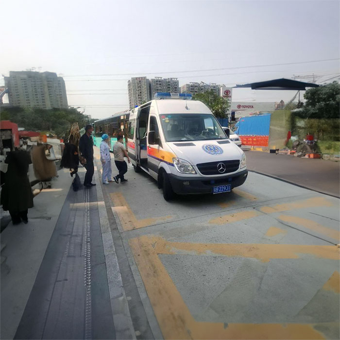 河南郑州管城区租用私人救护车护送到河南省河南省中医院 跨省救护车出租电话哪里有