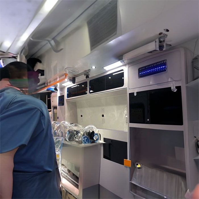 郑州市金水租私家救护车转院到河南河南中医学院附属医院 私人救护车出租多少钱