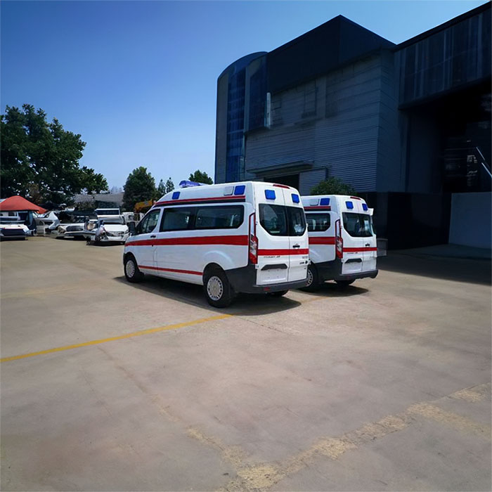 新密租私家救护车转院到安阳市肿瘤医院 哪里个体出租救护车便宜