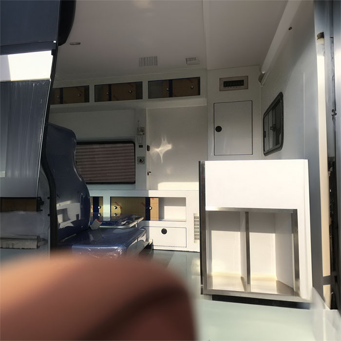 郑州市登封救护车出租出租到开封市杞县救护车出租