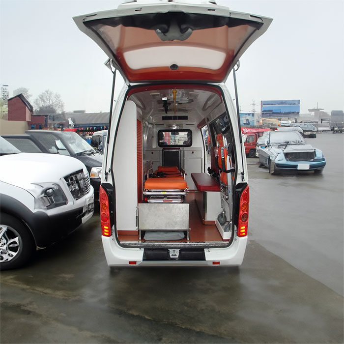 郑州上街救护车出租公司出租到驻马店市市辖区120救护车出租