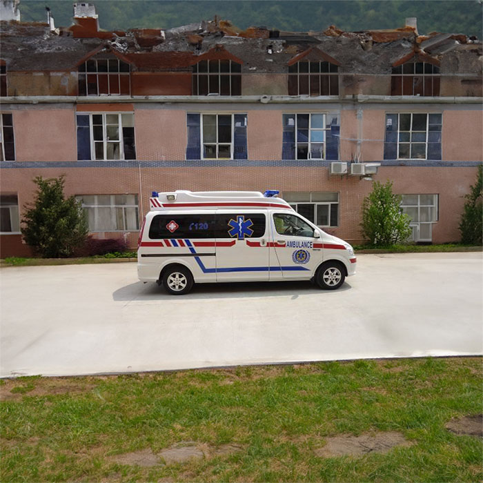 郑州上街区救护车出租到河南省洛阳市中心医院 私人救护车出租多少钱