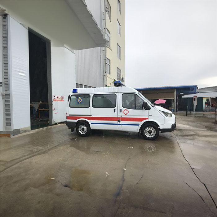 郑州市惠济区出租救护车到郑州市中原区救护车抢救一次多少钱