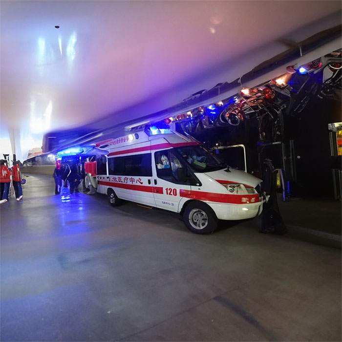 河南郑州租赁私人救护车到中国一六Ｏ医院 救护车出租价格大概多少钱一公里