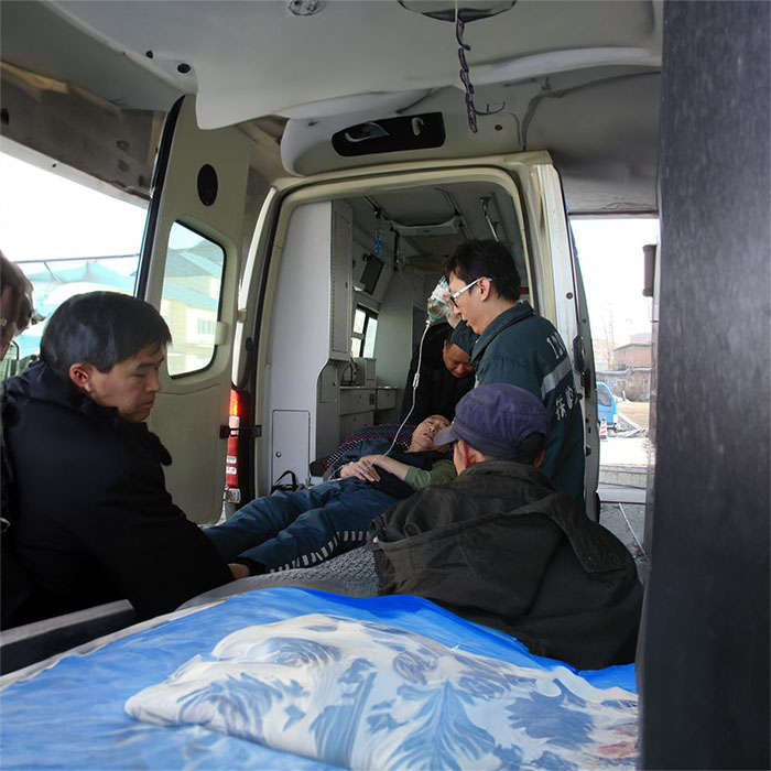 河南郑州新密市租赁私人救护车到中原油田总医院 跨省救护车出租哪里靠谱