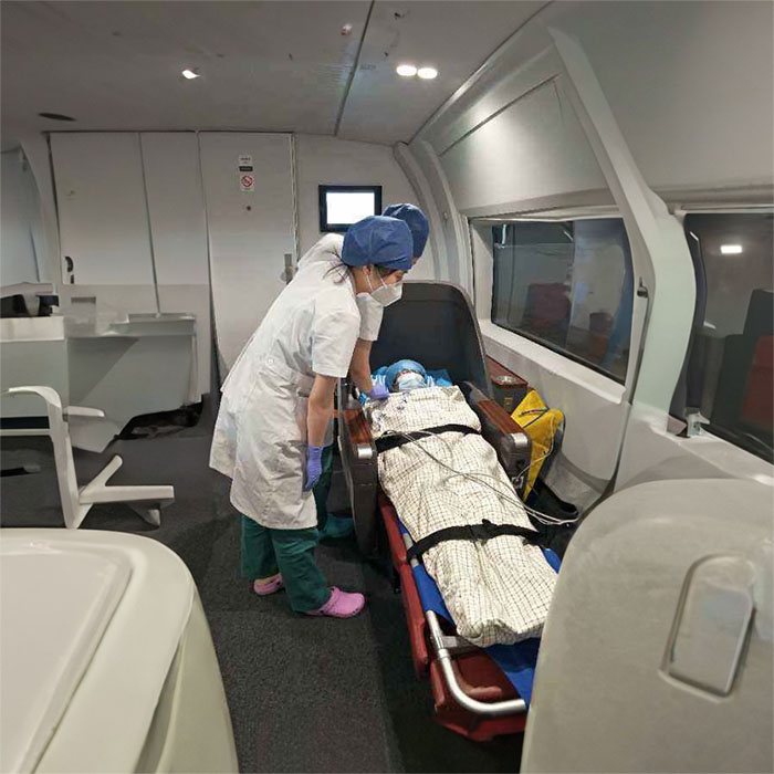 中原区租赁私家救护车转院到河南省河南省妇幼保健院 救护车出租长途得多少钱