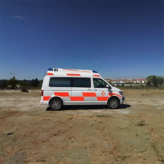 河南郑州周边120私人救护车租赁到河南省许昌市中心医院 救护车出租服务 长途转运服务多少钱