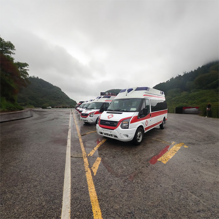 郑州中牟县救护车出租到鹤壁市山城区出租救护车联系方式