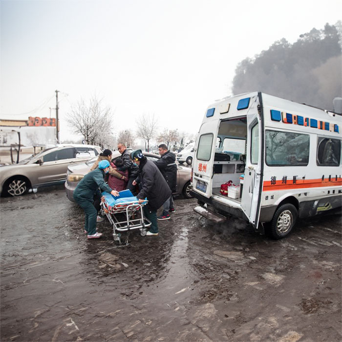 河南郑州巩义市租赁救护车护送到新乡市辉县市救护车租赁
