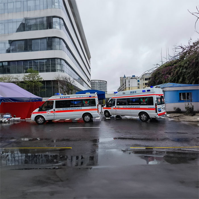 河南郑州上街区租赁正规救护车到河南安阳市中心医院 救护车出租服务 长途转运服务多少钱