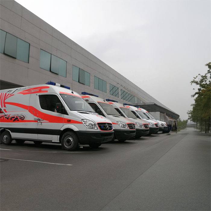 新郑租赁私人救护车转运到空军郑州医院 跨省120救护车出租多少钱