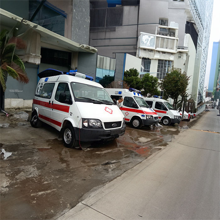 管城区哪里有救护车租赁出租到新乡市封丘县医院救护车转院怎么收费