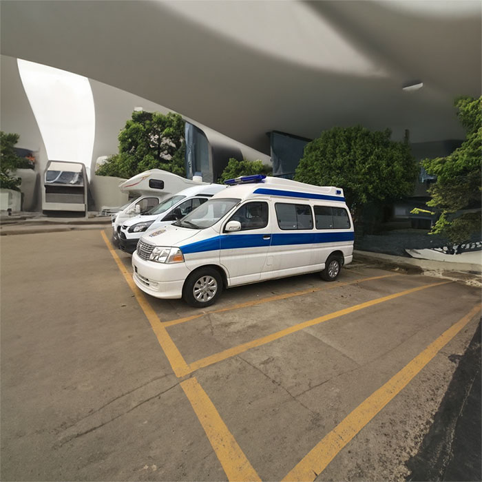 郑州市登封市哪里有救护车租赁到信阳市长途救护车电话