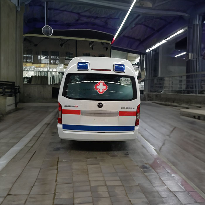 河南郑州登封市哪里有救护车租赁转院到平顶山市郏县救护车出租公司