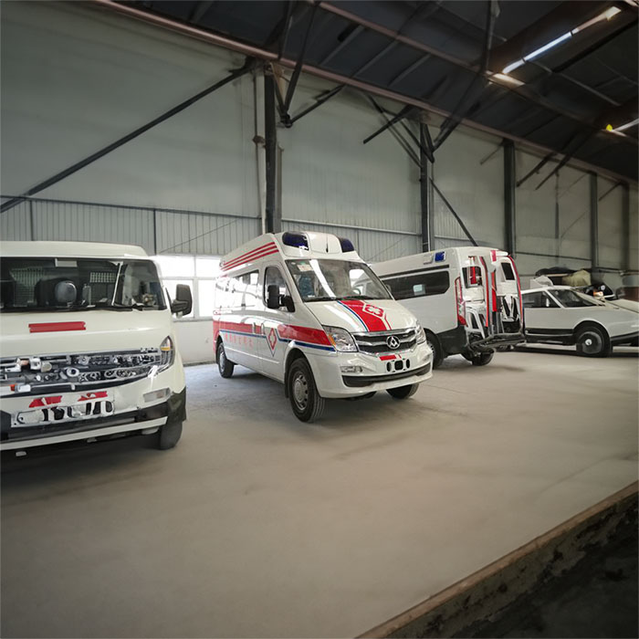 河南航空港租赁私人救护车转运到河南省郑州铁路中心医院 哪里有带呼吸机的救护车出租