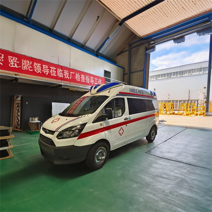 河南新郑出租救护车租赁到周口市项城市正规救护车出租转运