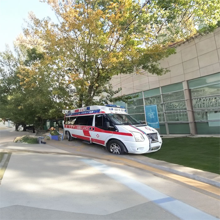 新密租救护车转运到新乡市封丘县救护车起步多少钱