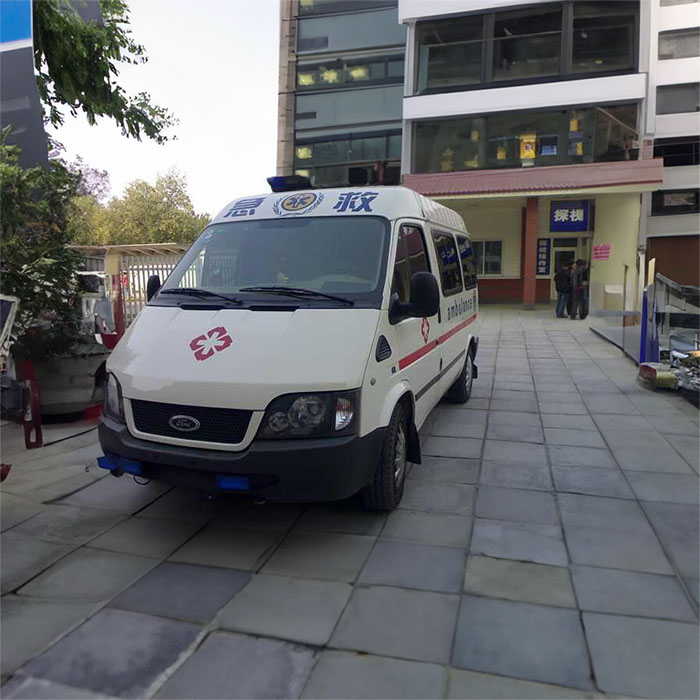郑州二七区医院救护车租赁到郑州市中牟县救护车一次车费大约多少钱