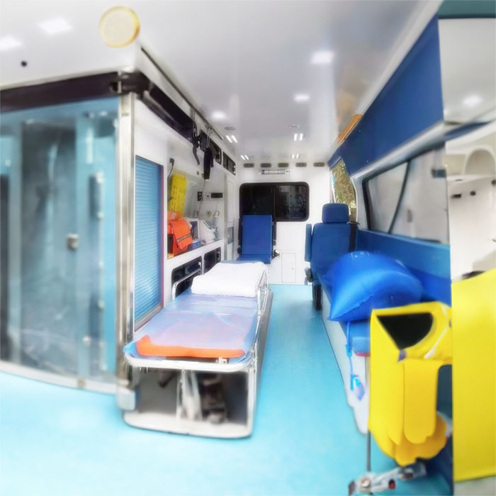 郑州市航空港预约私人救护车转运到河南郑州大学第五附属医院 救护车出租要多少钱