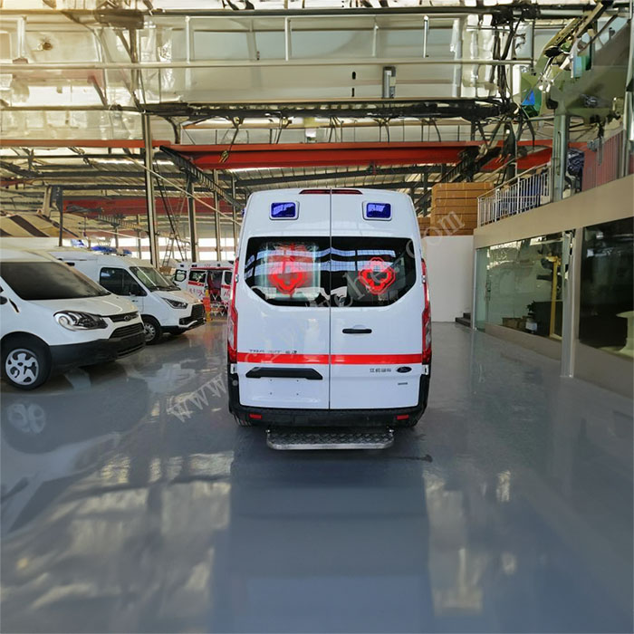 河南郑州市金水区正规救护车护送到安阳市殷都区救护车出租转运