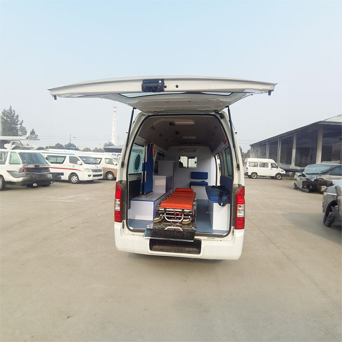 巩义租120私人急救车到河南省军区医院 救护车出租 多少钱