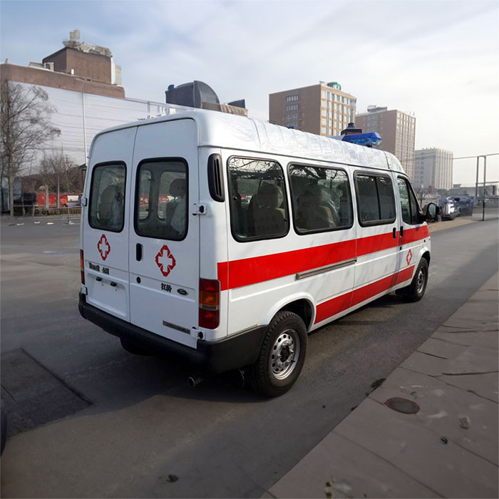 郑州市巩义120私人救护车租赁到河南省信阳地区人民医院 哪里有救护车出租 多少钱