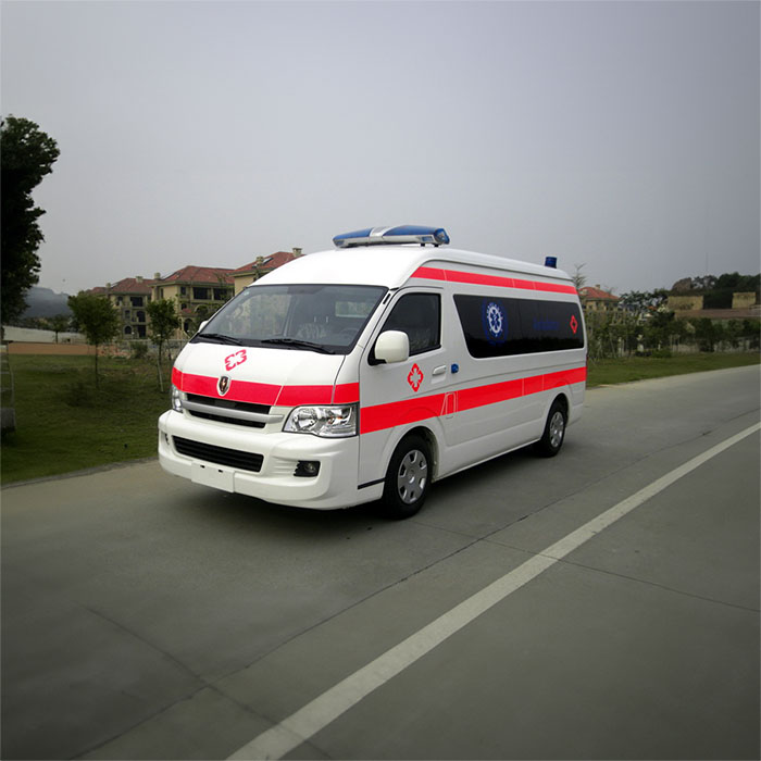 郑州市新郑市租救护车到河南省信阳市中心医院 有哪里救护车出租转院