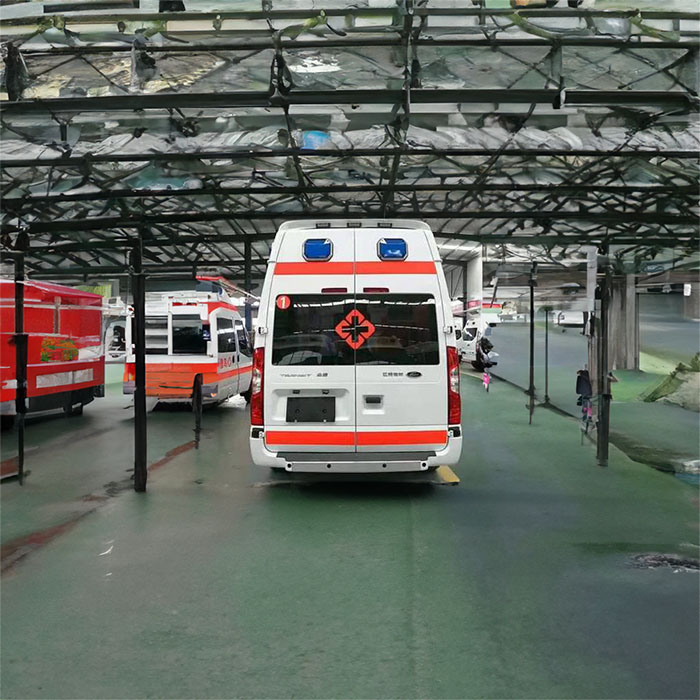 河南郑州巩义市租私家救护车转院到信阳市中心医院 救护车出租公司费用多少