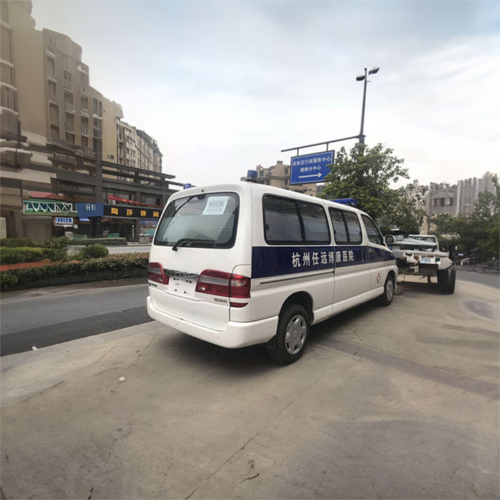 郑州本地长途救护车出租护送到三门峡市陕县救护车租赁费用