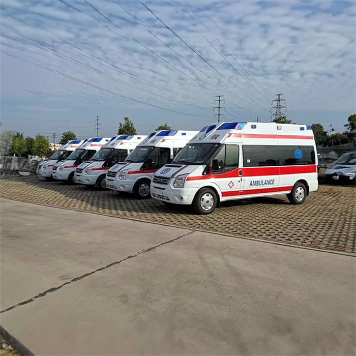 郑州市上街区长途救护车租赁到南阳市内乡县长途救护车收费标准