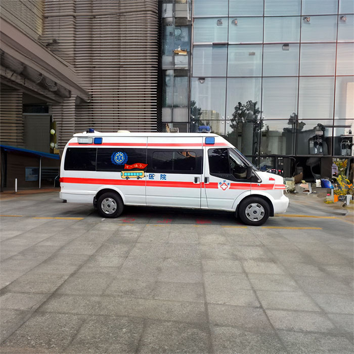河南中原出租急救车护送到河南中医学院附属医院 救护车出租价格多少