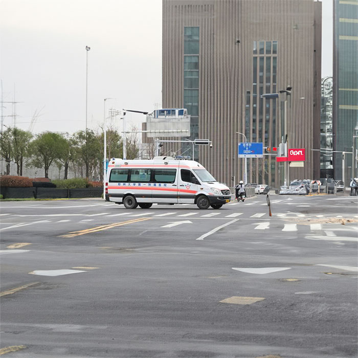 郑州巩义租赁救护车护送到许昌市魏都区救护车救护车