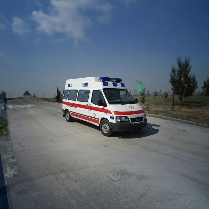 新密市120救护车租赁到南阳市镇平县异地救护车怎么收费