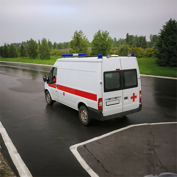 荥阳市跨省救护车护送到郑州市金水区120救护车出租