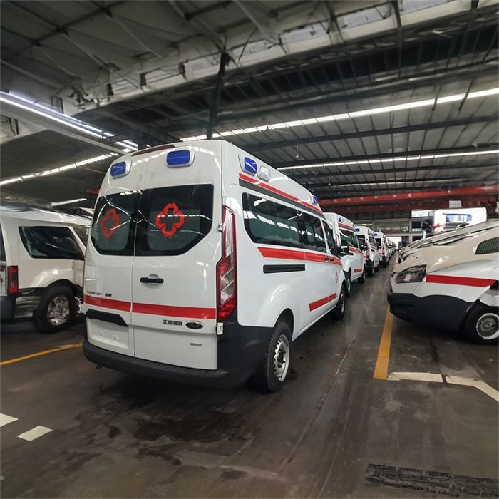 河南郑州经开区跨省救护车租赁到濮阳市收费标准救护车价格