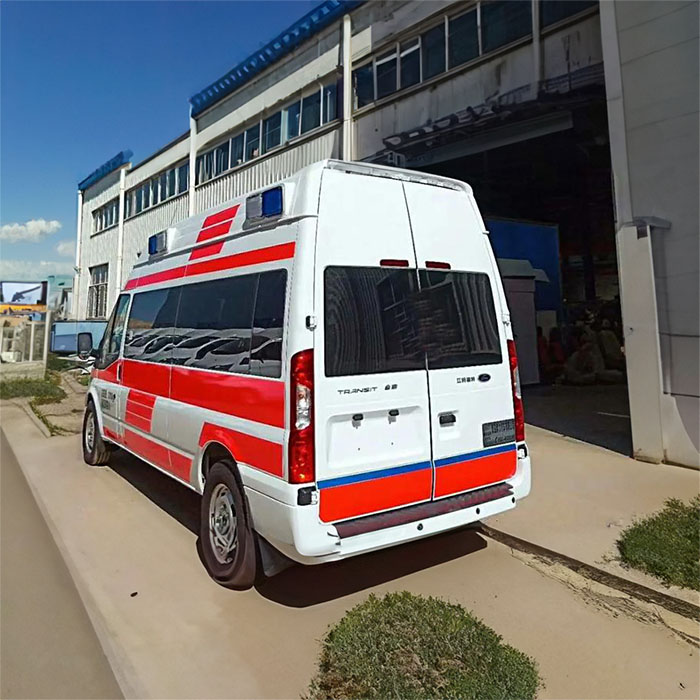 河南郑州上街租用私人救护车护送到许昌市中心医院 救护车出租公司电话是多少