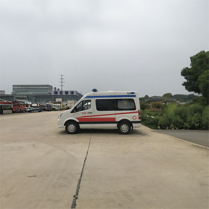 河南巩义跨省救护车转运到洛阳市偃师市救护车到华西多少钱