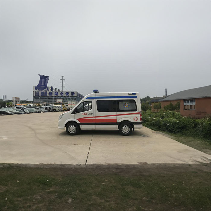 河南郑州周边租救护车护送到中国第四六Ｏ医院 哪里有出租救护车的