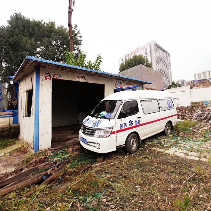 河南郑州荥阳私人救护车租赁到河南信阳市中心医院 长途救护车出租有哪些公司