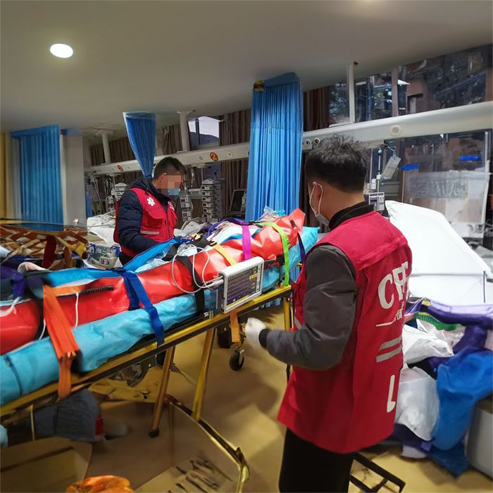 2023年河南郑州市中原区出院返乡到平顶山市石龙区跨省救护车电话