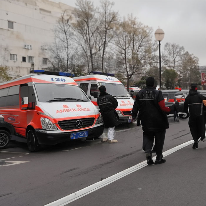 2023年郑东新区出院回家到濮阳市清丰县120救护车转院电话