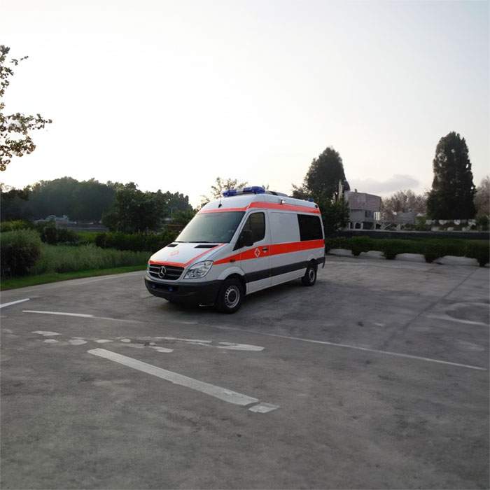 河南郑州市荥阳市救护车出租护送到洛阳市跨省救护车出租